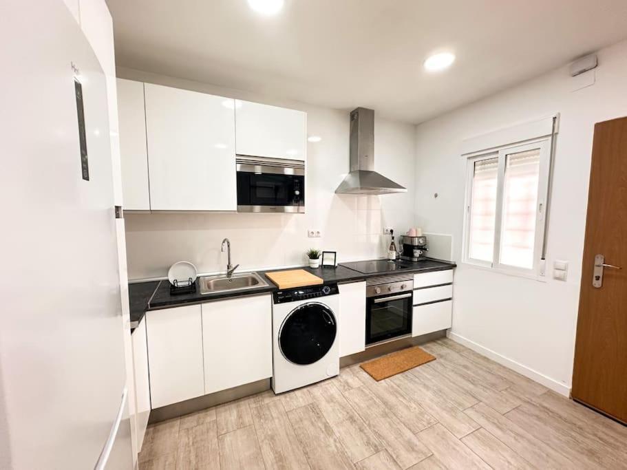 Apartamento Comodidad Y Ubicacion Malaga Ngoại thất bức ảnh